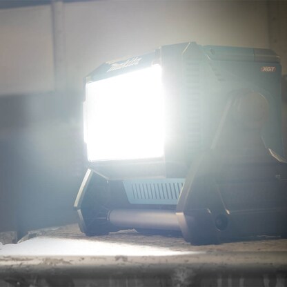 Artikelbild 4 für makita ML009G LED Akku-Baustrahler blau/schwarz, Artikelnummer 459398