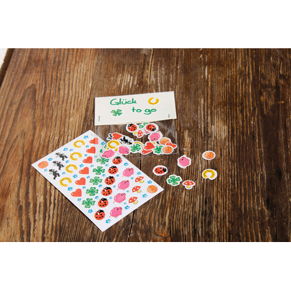 Artikelbild 3 für AVERY Zweckform Aufkleber 4413 Glücksbringer, 102 Etiketten, Artikelnummer 287864