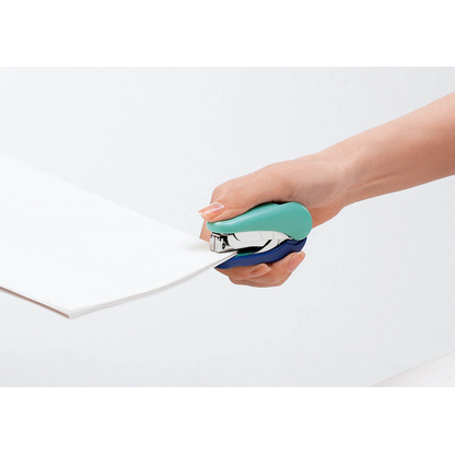 Artikelbild 4 für PLUS JAPAN Heftgerät türkis-blau, 1 St., Artikelnummer 856017