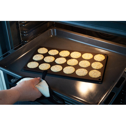 Artikelbild 2 für LURCH Keksform FLEXI®FORM,18er 65035 Silikon Ø 17,5 x 30,0 cm, 1 St., Artikelnummer 638308