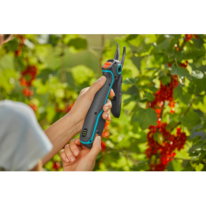 Artikelbild 5 für GARDENA AssistCut Gartenschere 3,6 V, mit 1 Akku, Artikelnummer 212496