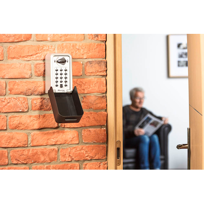 Artikelbild 10 für Master Lock® 5426EURD Schlüsseltresor silber, Zahlenschloss, 10,3 x 7,5 x 17,3 cm, 1 St., Artikelnummer 727624