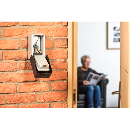 Artikelbild 7 für Master Lock® 5426EURD Schlüsseltresor silber, Zahlenschloss, 10,3 x 7,5 x 17,3 cm, 1 St., Artikelnummer 727624