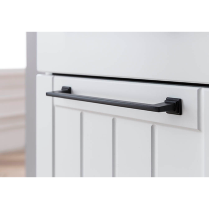 Artikelbild 6 für MÖBELPARTNER Bad-Hängeschrank Jelda 154139 eiche landhaus, weiß 30,3 x 32,6 x 180,9 cm, Artikelnummer 171979