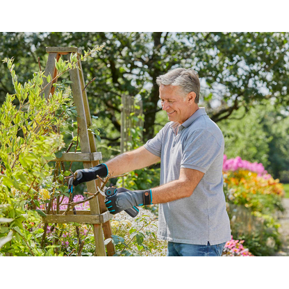 Artikelbild 10 für GARDENA AssistCut Gartenschere 3,6 V, mit 1 Akku, Artikelnummer 212496