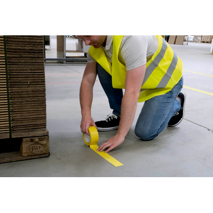 Artikelbild 2 für DURABLE Bodenmarkierungsband Duraline Basic gelb 50,0 mm x 33,0 m, Artikelnummer 162689