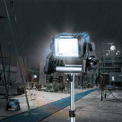 Artikelbild 3 für makita DML811 LED Akku-Baustrahler blau/schwarz, Artikelnummer 459463