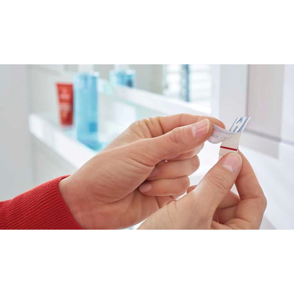 Artikelbild 5 für tesa Rund Small Klebehaken für max. 1,0 kg, 1,4 x 3,4 cm, 3 St., Artikelnummer 738668