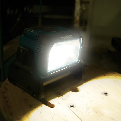 Artikelbild 5 für makita DML809 LED Akku-Baustrahler blau/schwarz, Artikelnummer 459377
