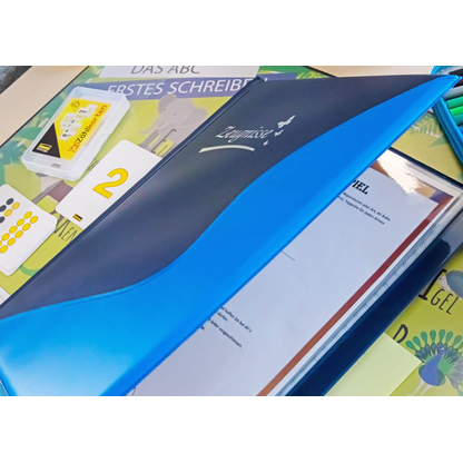 Artikelbild 8 für Idena Zeugnismappe DIN A4, 12 Hüllen blau/dunkelblau, 1 St., Artikelnummer 113336