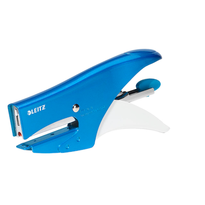 Artikelbild für LEITZ Heftzange 5531 WOW blau-metallic, 1 St., Artikelnummer 280735