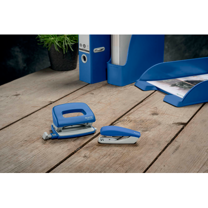 Artikelbild 5 für LEITZ Locher Recycle Mini blau, 1 St., Artikelnummer 118487