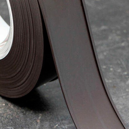 Artikelbild 2 für SPRINTIS Etikettenhalter magnetisch schwarz 1000,0 x 5,0 cm, 1 St., Artikelnummer 731279