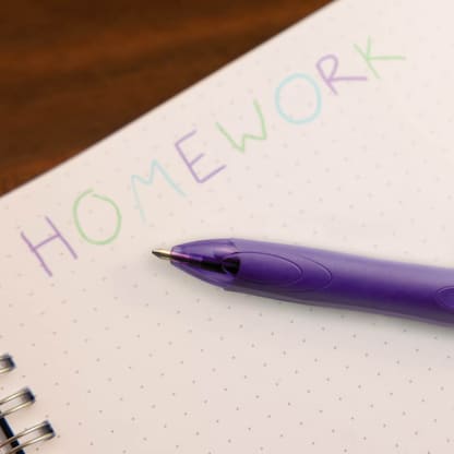 Artikelbild 5 für BIC 4-Farben-Kugelschreiber 4 Colours GRIP Fashion lila/weiß, Schreibfarbe: hellgrün, rosa, violett, türkis, 1 St., Artikelnummer 314274