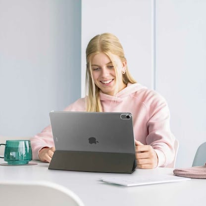 Artikelbild 4 für hama Fold Clear 2026 Tablet-Hülle für Apple iPad Air 4. Gen (2020), iPad Air 5. Gen (2022), iPad Air 11