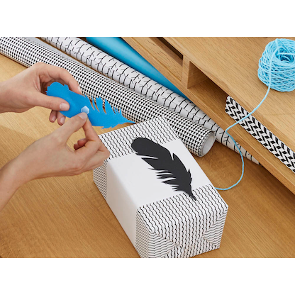 Artikelbild 6 für tesa TACK doppelseitige Klebepads für max. 20 g, 1,0 x 1,0 cm, 72 St., Artikelnummer 331797