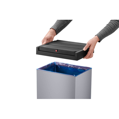 Artikelbild 2 für Hailo Big-Box Swing XL Mülleimer 52,0 l silber, 1 St., Artikelnummer 467431