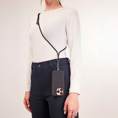 Artikelbild 5 für Intenso Charging Lanyard Handykette Ladekabel schwarz, Kabellänge: 1,65 m, 60 Watt, Artikelnummer 781557