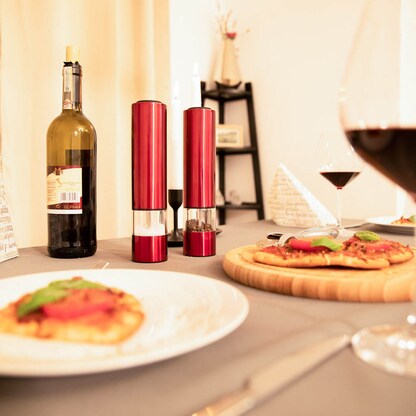 Artikelbild 5 für relaxdays elektrisches Salz- & Pfeffermühlen-Set rot Höhe: 22,0 cm 2-tlg., 2 St., Artikelnummer 400552