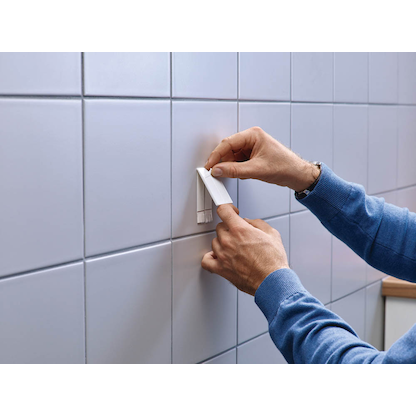 Artikelbild 2 für tesa Powerstripes Klebenägel für max. 4,0 kg, 4,6 x 6,4 cm, 2 St., Artikelnummer 121204