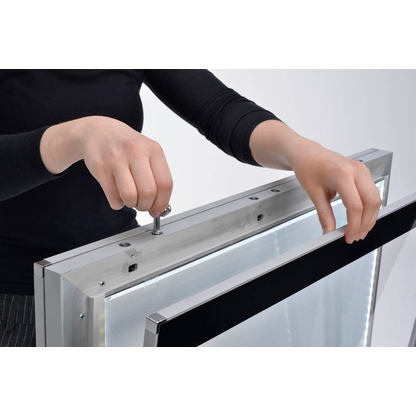 Artikelbild 2 für update displays Kundenstopper WindPro LED silber DIN A1 2 Fächer 74,0 x 63,0 x 122,3 cm, 1 St., Artikelnummer 480259