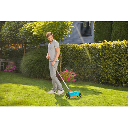 Artikelbild 2 für GARDENA combisystem Streuwagen 3,0 l, Artikelnummer 499469