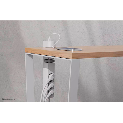 Artikelbild 4 für Neomounts DS22-840BL6 3-fach Tischsteckdose 1,4 m weiß mit USB-Buchse, Artikelnummer 642829