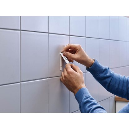 Artikelbild 6 für tesa Klebeschraube für max. 3,0 kg, 2,4 x 6,4 cm, 2 St., Artikelnummer 399004