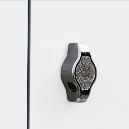 Artikelbild 3 für LÜLLMANN Spind signalweiß 520247, 8 Schließfächer 117,0 x 50,0 x 180,0 cm, Artikelnummer 830846