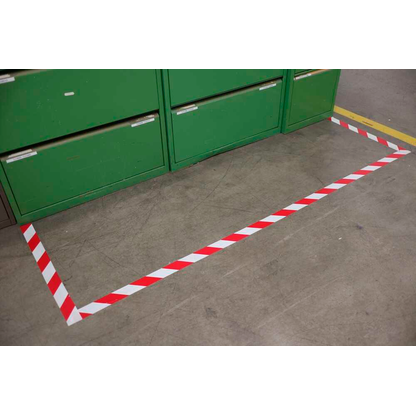 Artikelbild 4 für EICHNER Bodenmarkierungsband gelb, schwarz 5,0 cm x 33,0 m, Artikelnummer 702419