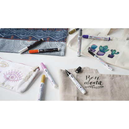 Artikelbild 10 für KREUL Black & White Stoffmalfarbe farbsortiert, 4 St., Artikelnummer 115299