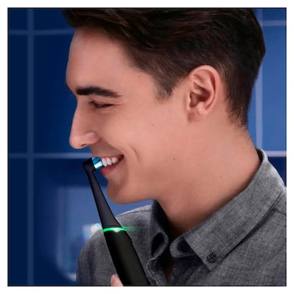 Artikelbild 3 für Oral-B Elektrische Zahnbürste iO Series 6N Black Lava, 1 St., Artikelnummer 437808