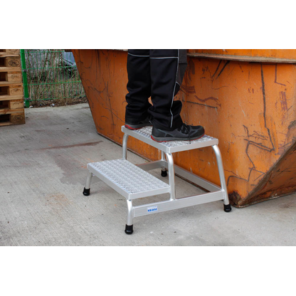 Artikelbild 3 für KRAUSE Montagetritt STABILO silber 2 Stufen, H: 63,0 cm, Artikelnummer 567848