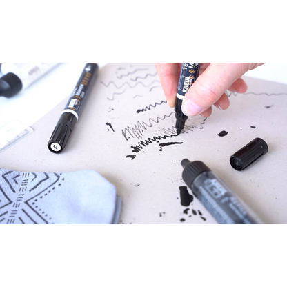 Artikelbild 14 für KREUL Black & White Stoffmalfarbe farbsortiert, 4 St., Artikelnummer 115299