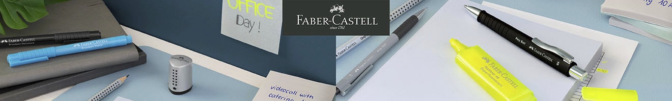 Faber-Castell Schreibwaren auf Schreibtisch mit Textmarker, Stift, Radiergummi und Notizzettel