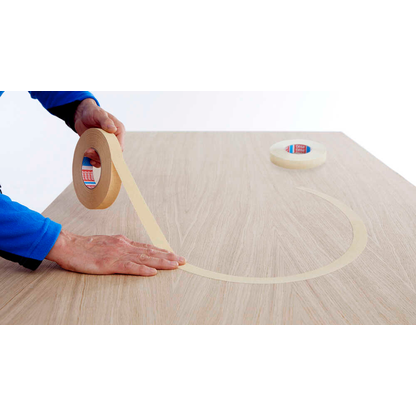 Artikelbild 2 für tesa CURVES Kreppband braun 50,0 mm x 50,0 m 1 Rolle, Artikelnummer 723688