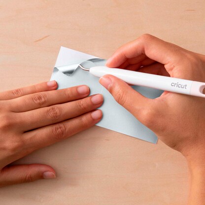 Artikelbild 4 für cricut™ Joy Xtra Smart Vinyl Vinylfolie permanent silber 24,1 x 91,4 cm, 1 Rolle, Artikelnummer 300099