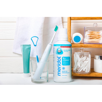 Artikelbild 5 für meridol ZAHNFLEISCHSCHUTZ Mundspülung 400 ml, Artikelnummer 421497