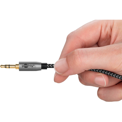 Artikelbild 5 für goobay 3,5 mm Klinke Klinkenkabel 5,0 m silber, schwarz, 1 St., Artikelnummer 655867
