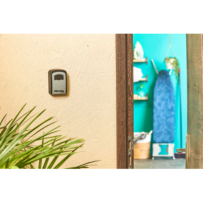 Artikelbild 2 für Master Lock® 5401EURD Schlüsseltresor grau, Zahlenschloss, 8,5 x 3,6 x 11,9 cm, 1 St., Artikelnummer 727402