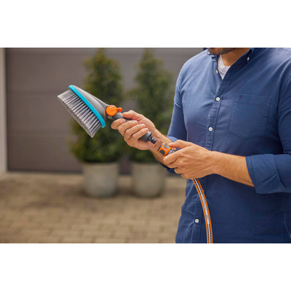 Artikelbild 3 für GARDENA Waschbürste für Gartenschlauch Cleansystem M soft, Artikelnummer 216798